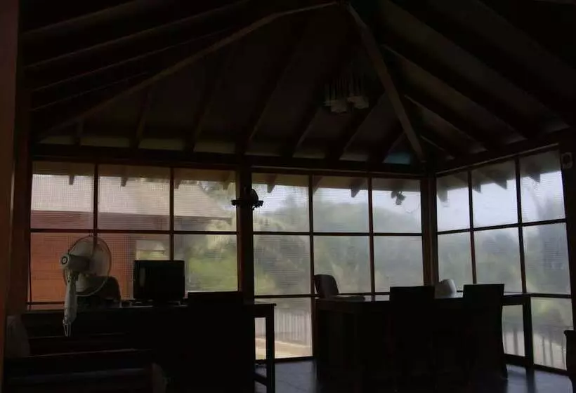 Larive Beach Resort