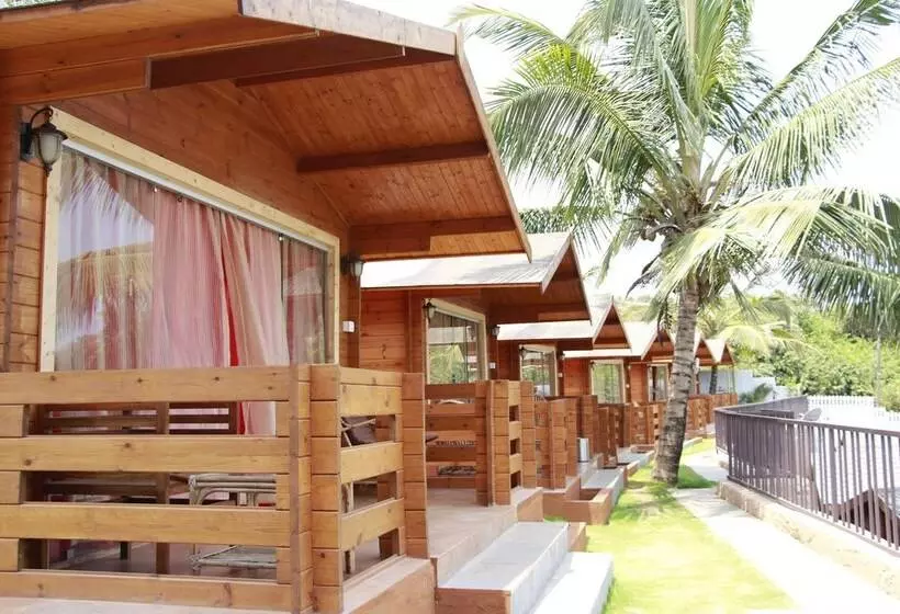 Larive Beach Resort