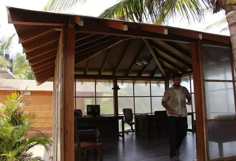 Larive Beach Resort