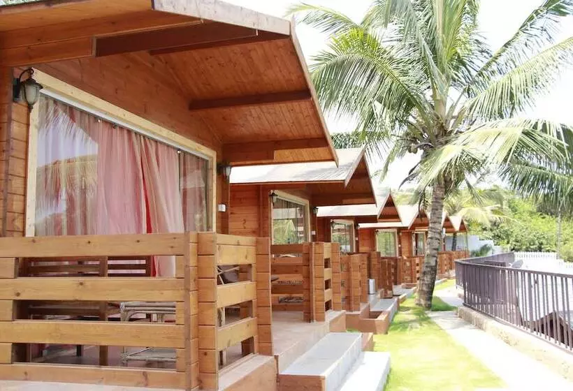 Larive Beach Resort