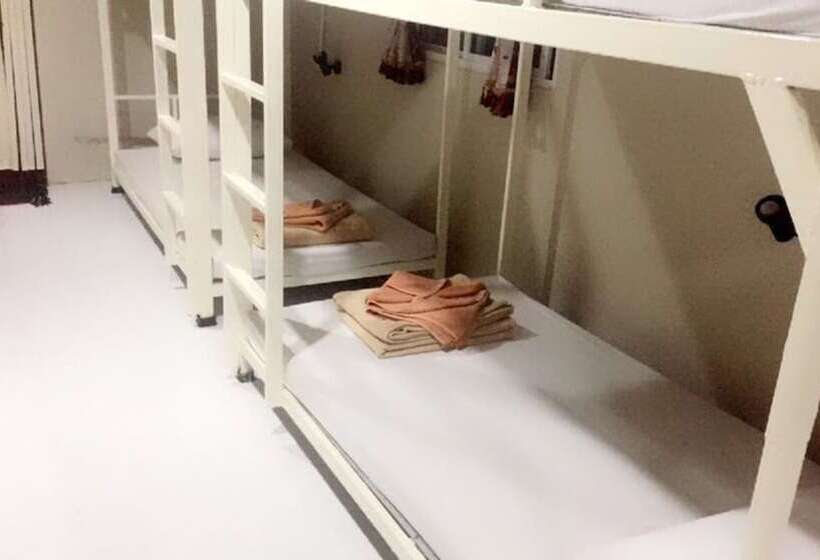 פנסיון Phi Phi Viva Guesthouse   Hostel