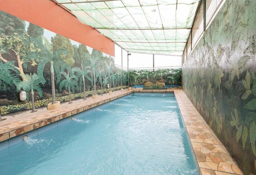 호텔 Reddoorz Plus @ Rsg Legarda Manila