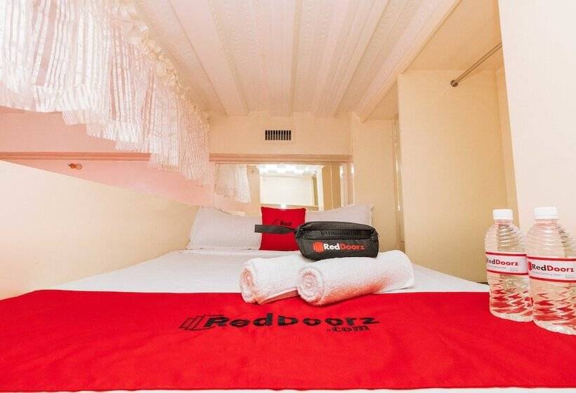 호텔 Reddoorz Plus @ Rsg Legarda Manila