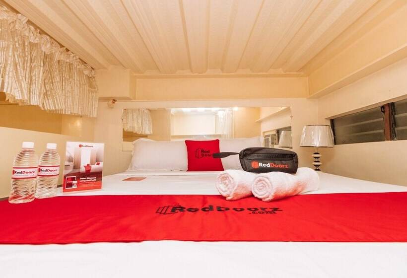 호텔 Reddoorz Plus @ Rsg Legarda Manila