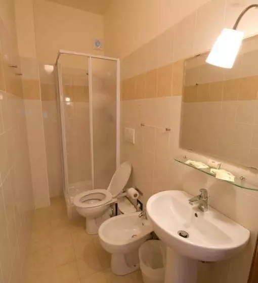 Hostelli Dormire A Cisanello