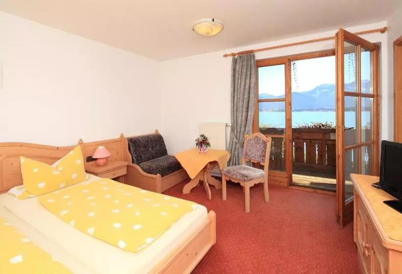 Hotelli Cafe Maria   Pension   B&b