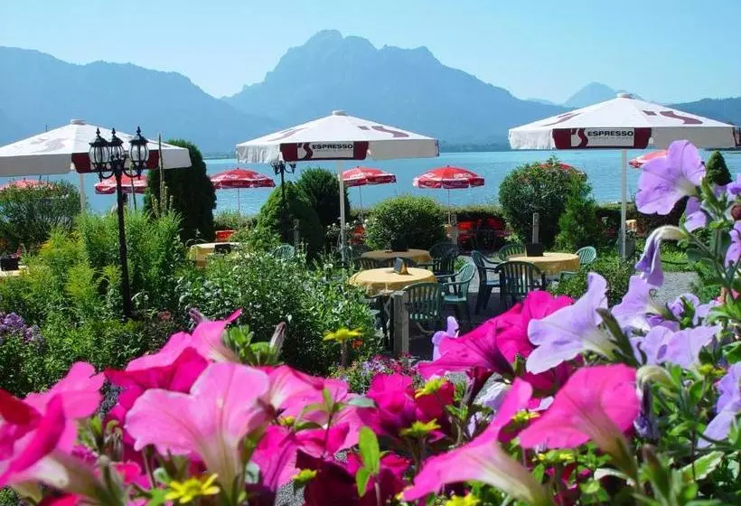 Hotelli Cafe Maria   Pension   B&b