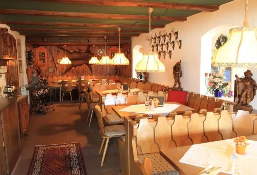 Hotelli Cafe Maria   Pension   B&b