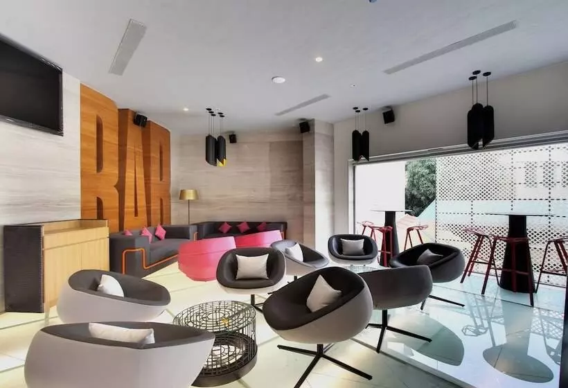 ホテル Radisson Bengaluru City Center