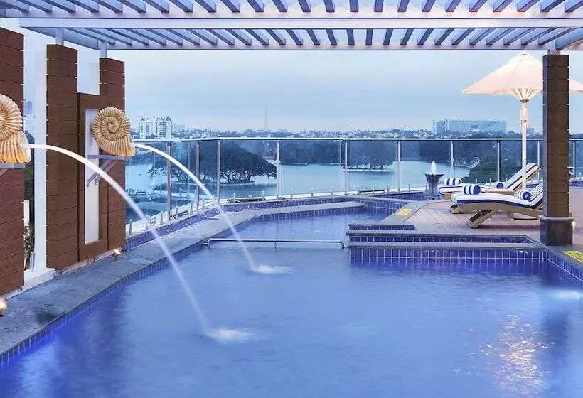 ホテル Radisson Bengaluru City Center