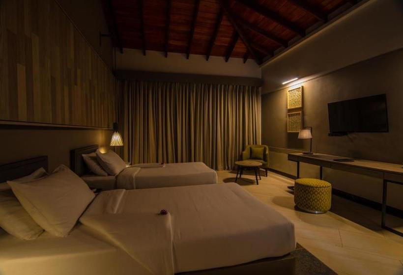 Victoria Golf & Country Resort