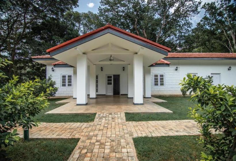 Victoria Golf & Country Resort