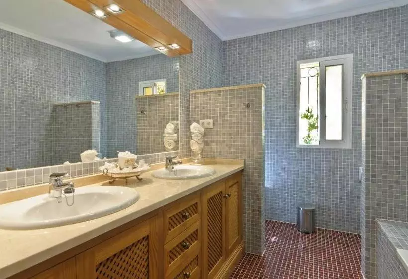 Montemares Golf Luxury Villas & Apartments At La Manga Club