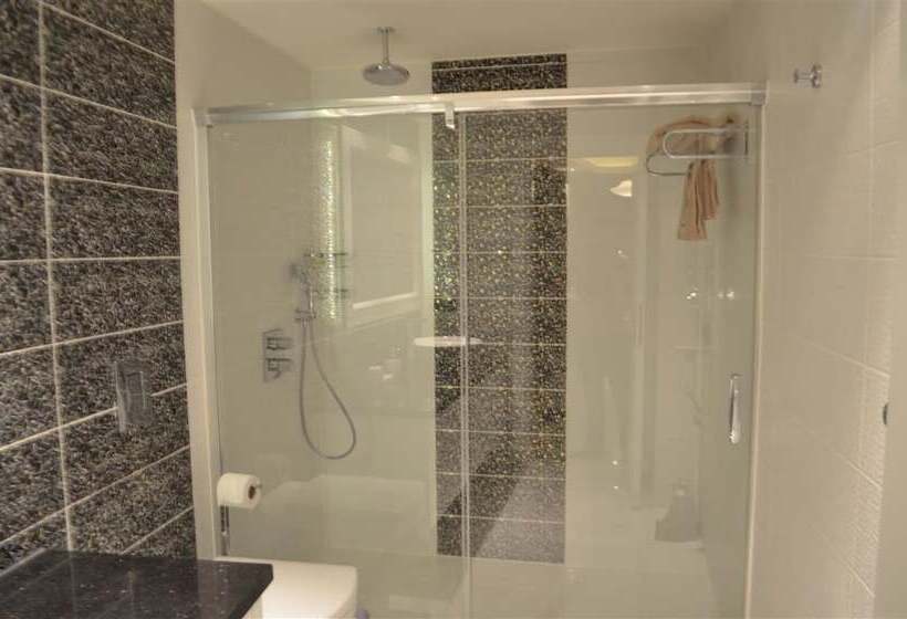 בית מלון כפרי Elite Admiral Premium Residences