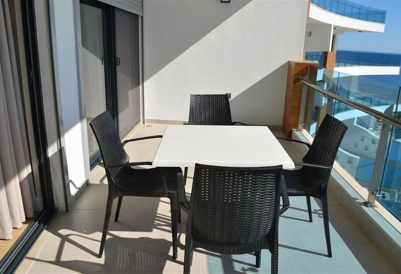 בית מלון כפרי Elite Admiral Premium Residences