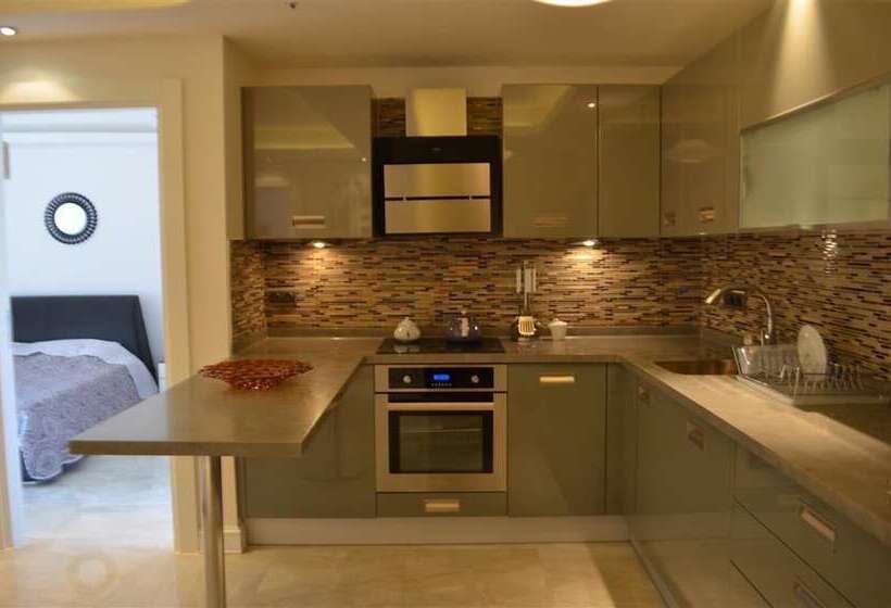 בית מלון כפרי Elite Admiral Premium Residences