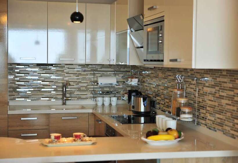 בית מלון כפרי Elite Admiral Premium Residences