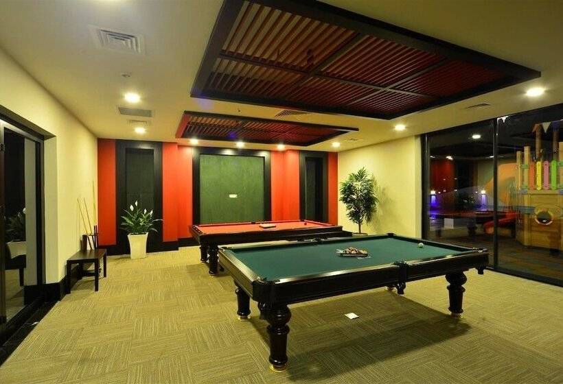 בית מלון כפרי Elite Admiral Premium Residences