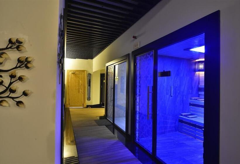 בית מלון כפרי Elite Admiral Premium Residences