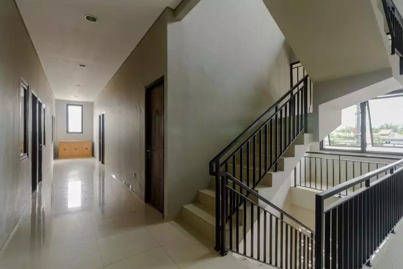 ペンション Reddoorz Near Puri Indah Mall