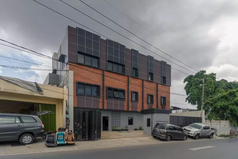 ペンション Reddoorz Near Puri Indah Mall