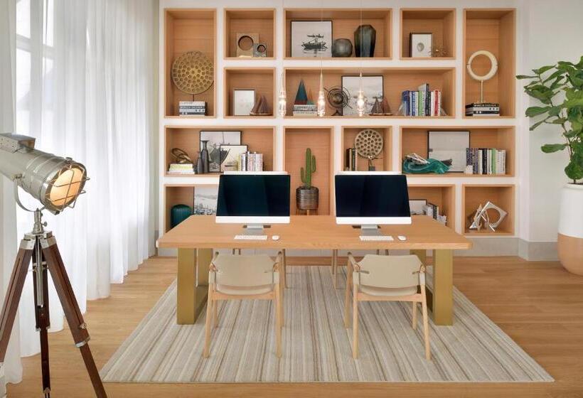 Hotel Vida Creek Harbour