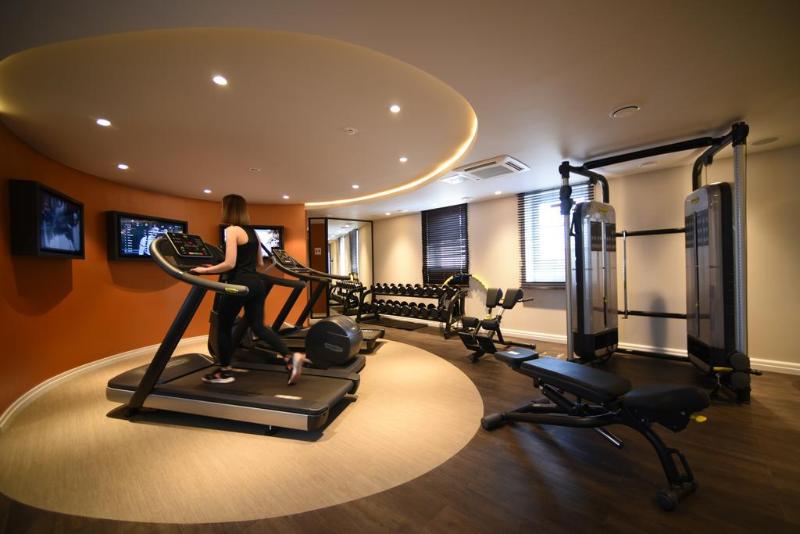 בית מלון כפרי Mercure Minsk Old Town