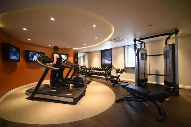 ホテル Mercure Minsk Old Town