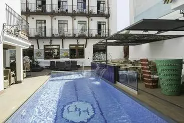 Hotel & Apartamentos Neptuno