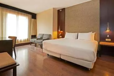 Hotell NH Barcelona Eixample