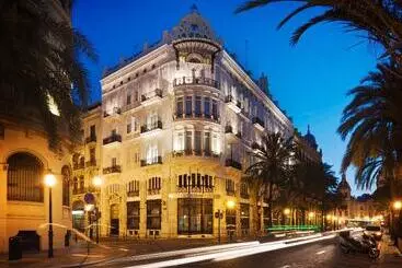 فندق One Shot Palacio Reina Victoria 04