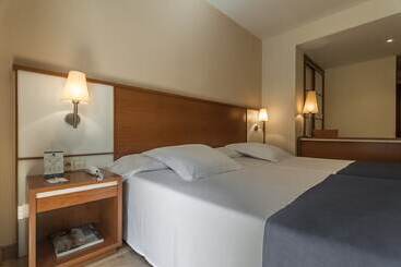 هتل Rh Sorolla Centro