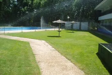 هتل Manzanares