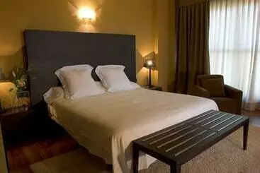 Hotel Cortes De Leon