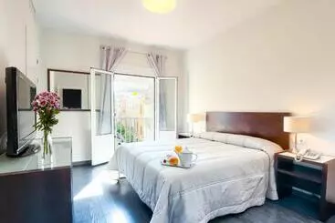 هتل Madrid De Sevilla