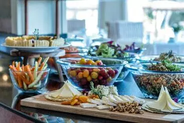 Montjoi by Brava Hoteles