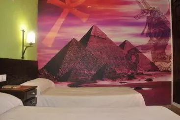 Hostal Temático El Cid