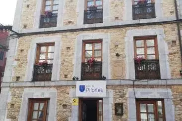 فندق Piloñés