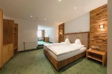 ホテル Schwarzer Adler   Sport & Spa