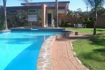 Hotel Adelaide Road Motor Lodge