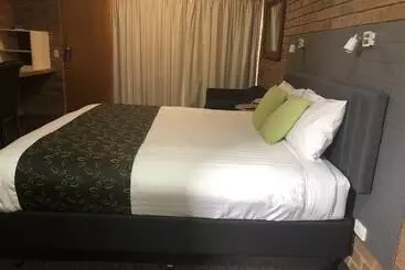 فندق على الطريق Travellers Rest Motor Inn Swan Hill