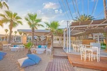 Dome Beach Marina Hotel & Resort