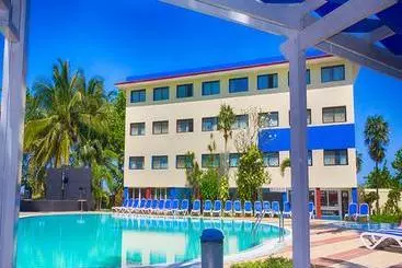 Hotelli Club Tropical