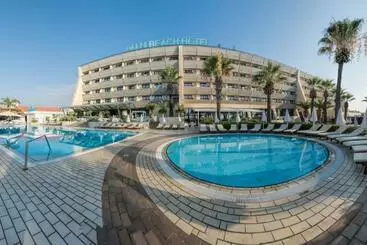 Palm Beach Hotel & Bungalows