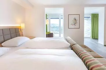 Hotel Berg Gasthof Hötzelein