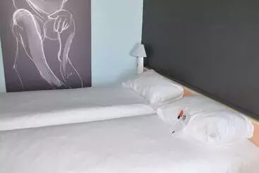 هتل Ibis Rochefort