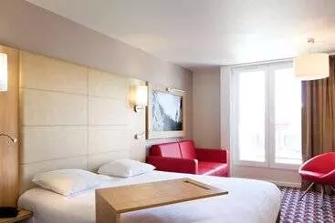 Отель Ibis Styles Chinon
