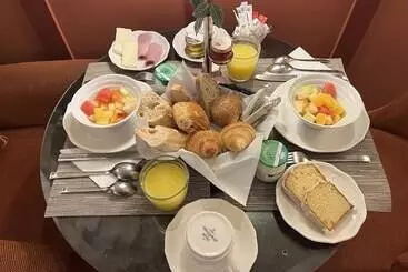 ホテル Les Tournelles