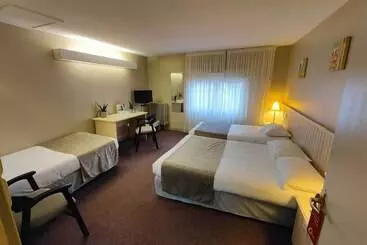 Otel Logis Hôtel Cartier