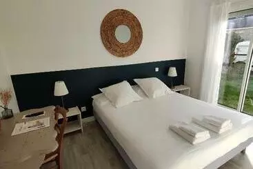 בית מלון כפרי Hôtel Restaurant La Voile Bleue